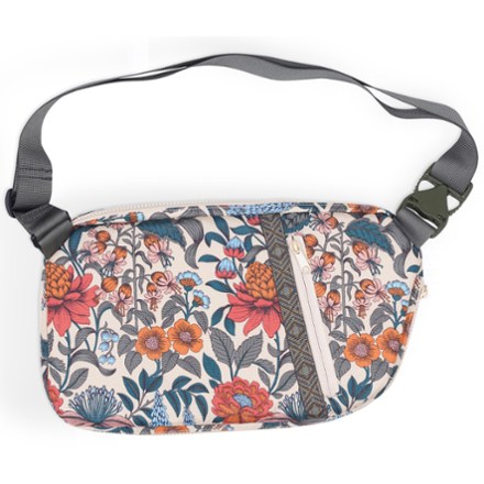 KAVU Roam Sling Bag 1