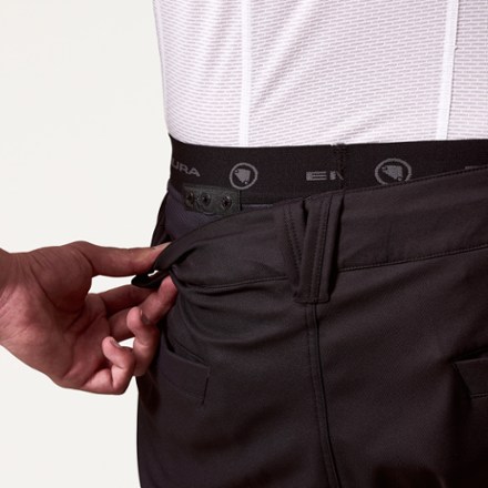 Endura Loop Cargo Bike Shorts - Men's 5