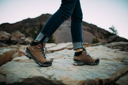 rei la sportiva womens hiking boots