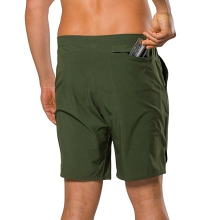 Nathan Essential 9" Shorts 2.0 - Men's 1