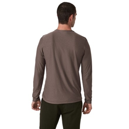 Vuori Long-Sleeve Strato Tech T-Shirt - Men's 2