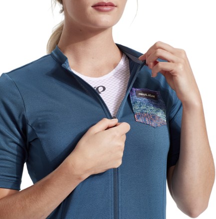 PEARL iZUMi Expedition Cycling Jersey - Women's 6