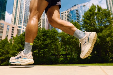 Location Image for Bondi 9 Road-Running Shoes - Men's