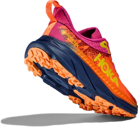 HOKA Challenger 7 GTX Trail-Running Shoes - Women's 4