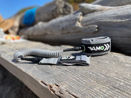 Vamo 10' Coiled Leash 2