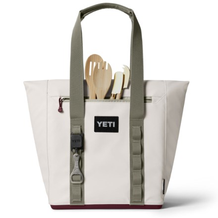 YETI Daytrip 20 L Insulated Tote Bag 4