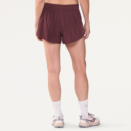 Vuori Clementine 2.5" Shorts - Women's 2