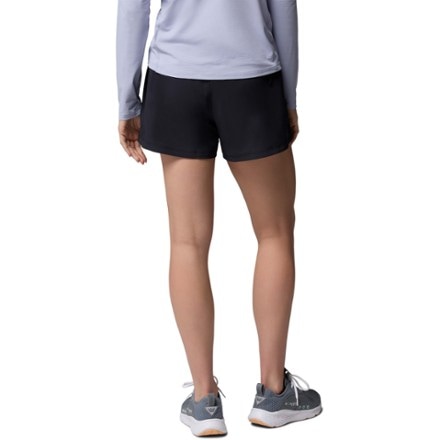 Columbia Castback Shorts - Women's 1