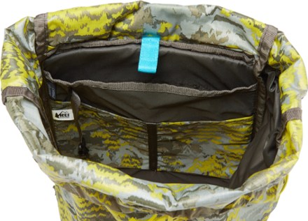 REI Co-op Flash 18 Print Pack 7