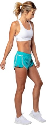 Nathan Essential Shorts - Women's 6