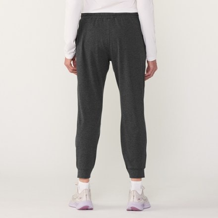 Vuori Performance Joggers - Women's 2