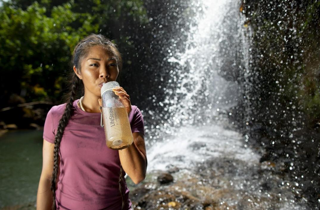 Location Image for Go 1 L Water Bottle with Filter - 34 fl. oz.