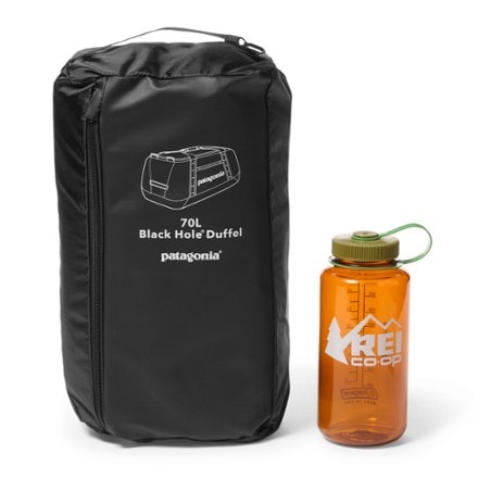 Patagonia Black Hole Duffel 70 L Stuff sack (32 fl oz. bottle not included)