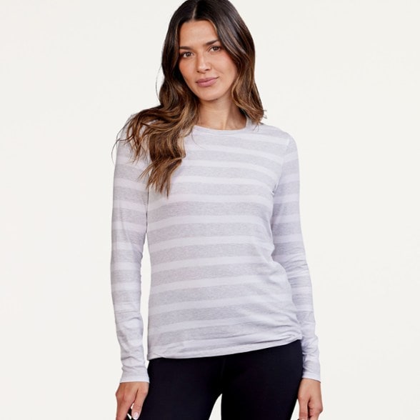 On Body Image of color Light Heather Gray/White