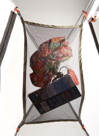 pocket with prop (Sage/Earth)