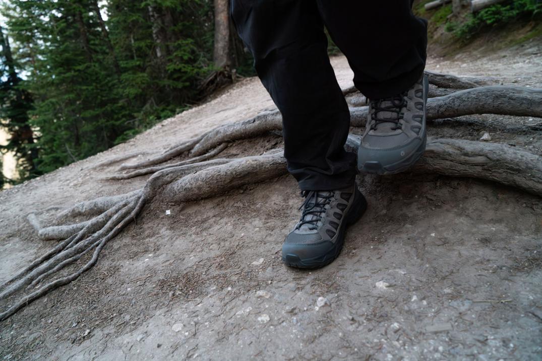 Location Image for Sawtooth Ascent Low Hiking Shoes - Men's