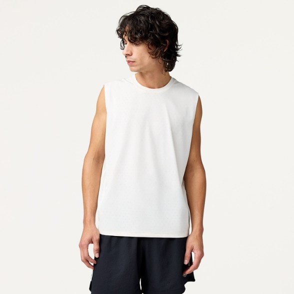 On Body Image of color Ivory