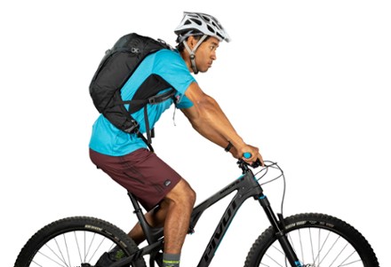 Osprey Siskin 12 Hydration Pack - Men's 4
