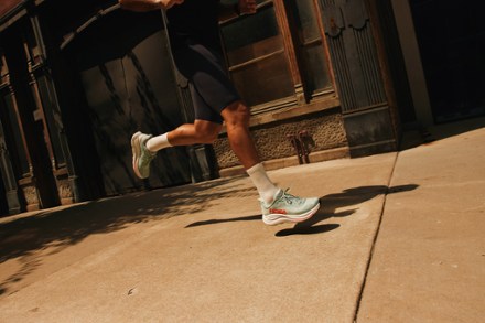 Location Image for Clifton 10 Road-Running Shoes - Men's