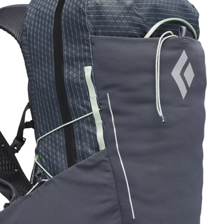 Black Diamond Pursuit 15 Pack - Women's 3