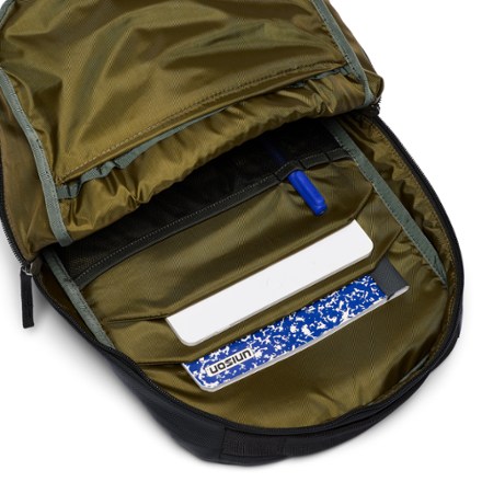 Cotopaxi Allpa 18 L Daypack 5