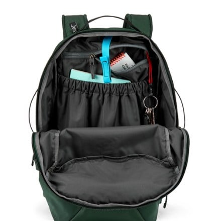 Arc'teryx Mantis 16 Pack 3