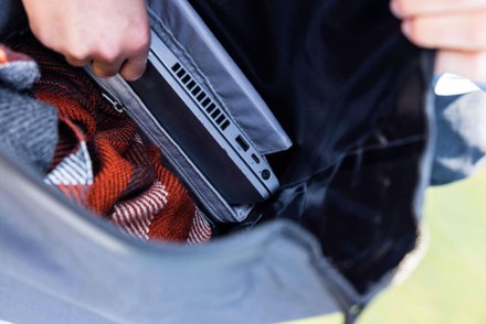 Location Image for Vario Lite Pannier - 22L - Single