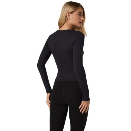 Vuori Long-Sleeve Halo Essential Scoop Shirt - Women's 2