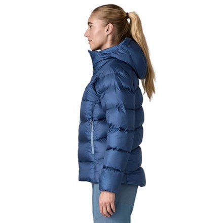 Patagonia Fitz Roy Down Hoody - Women's 4