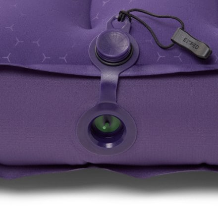 Exped MegaMat Ultra Sleeping Pad Air valve