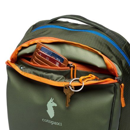 Cotopaxi Allpa 18 L Daypack 4