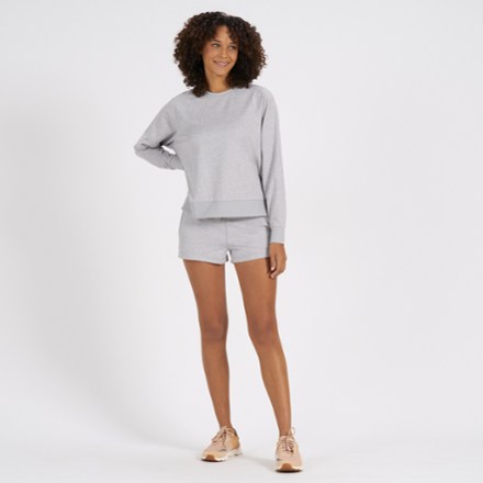 Vuori Halo Performance Shorts - Women's 4