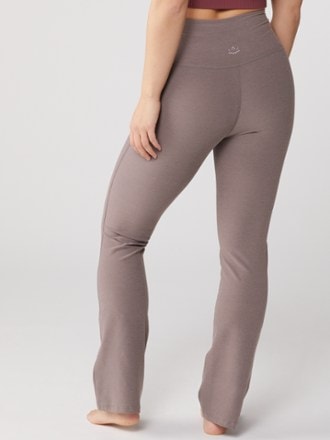 Women s Yoga Pants Sale Clearance Outlet REI Co op