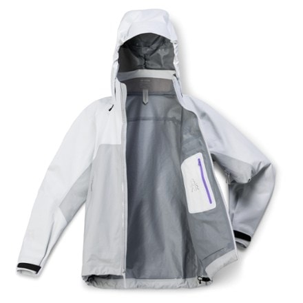 Arc'teryx Beta AR Jacket - Women's 5