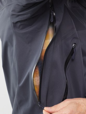 Arc'teryx Beta AR Jacket - Men's 7