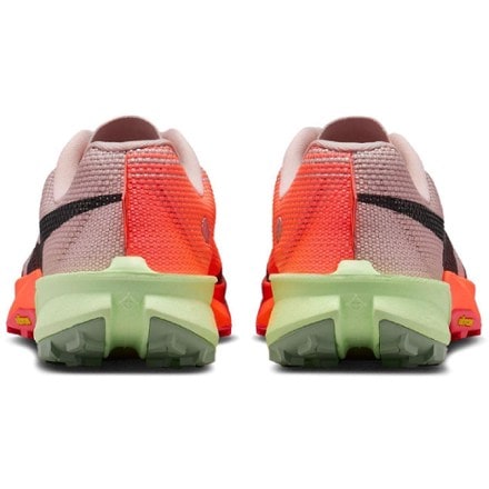 Nike Kiger 10 Trail-Running Shoes - Men's 2