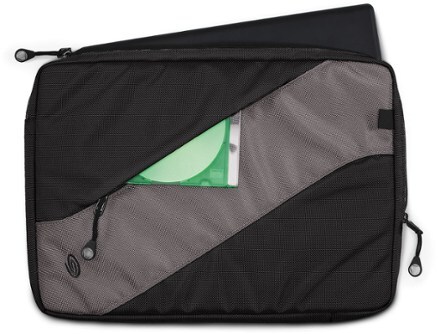 In use (Black/Gunmetal)