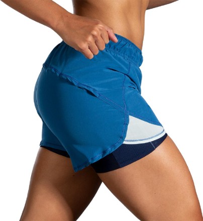 Brooks Chaser 5" 2-In-1 Shorts - Women's 3