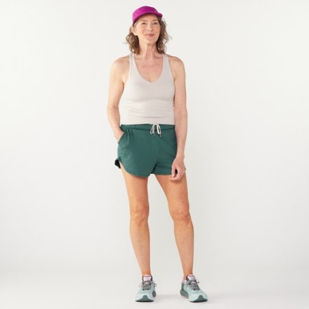 Vuori Halo Performance Shorts 2.0 - Women's 5