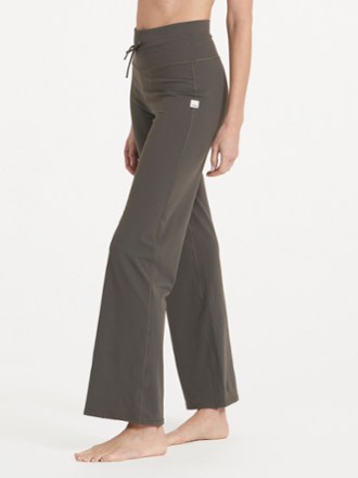 Vuori Daily Wideleg Pants - Women's 5