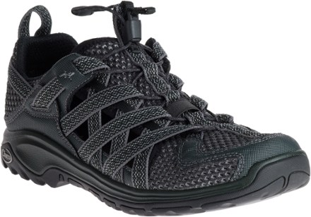 chaco men's hiking shoes