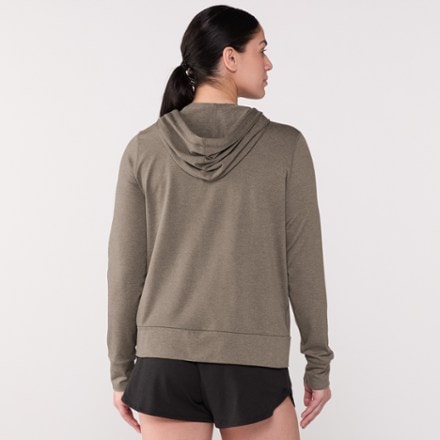 Vuori Halo Performance Hoodie 2.0 - Women's 2