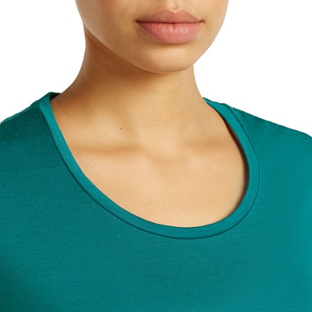 Icebreaker 125 Cool-Lite Merino Blend Sphere III Scoop T-Shirt - Women's 4