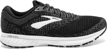 brooks running outlet