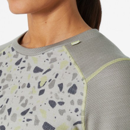Helly Hansen Lifa Merino Midweight Graphic Base Layer Top - Women's 4