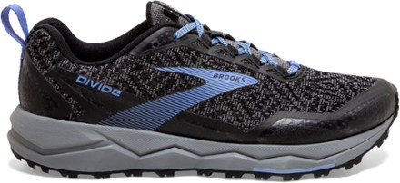 brooks trail running shoes