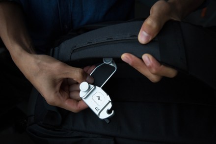 Peak Design Capture 3.0 Camera Clip 6