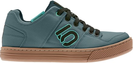 Women's mountain bike shoes flats