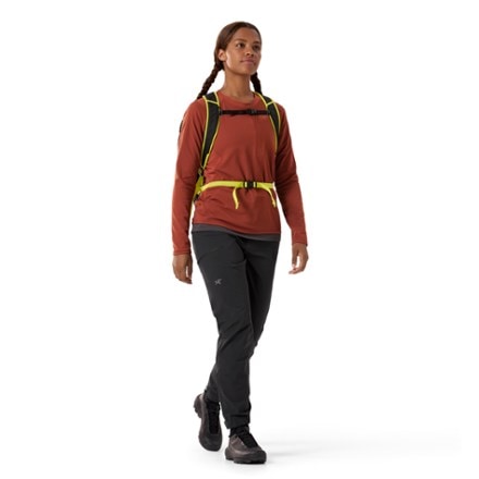 Arc'teryx Dela Crew - Women's 3