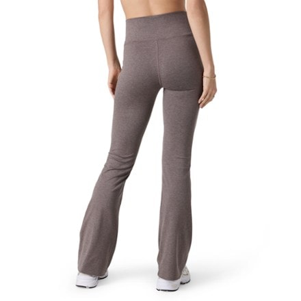 Vuori Halo Slim Flare Pants - Women's 2